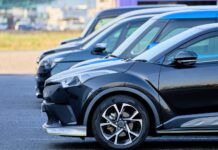 ネットで完結するカーリースは?ウェブ審査・申込可なのは?