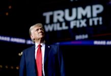 米国で民家突入の死亡事故 6日後にトランプ政権が「ブレーキ撤廃」