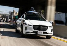 「時給3,000円」超え、Googleタクシー東京上陸で人材争奪が過熱